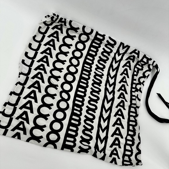 Marc Jacobs Logo Print Drawstring dust Bag , White and Black OSFA - Picture 1 of 6